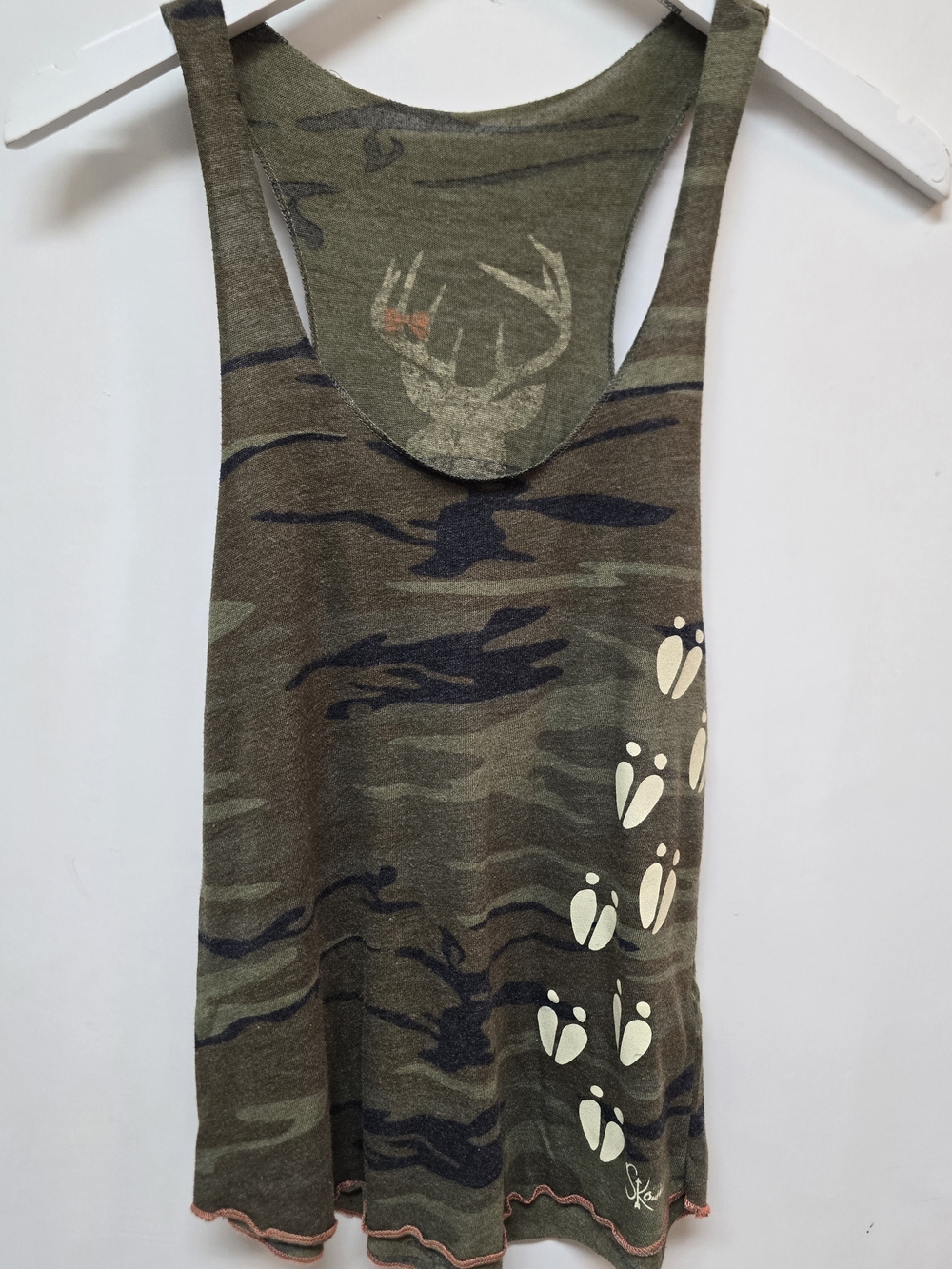 Camo Deer Graphic Tank with Ivory Hoof Print